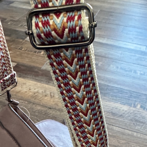 Sam & Hadley Elegant lavender Mauve Leather Shoulder Bag - Picture 7 of 7